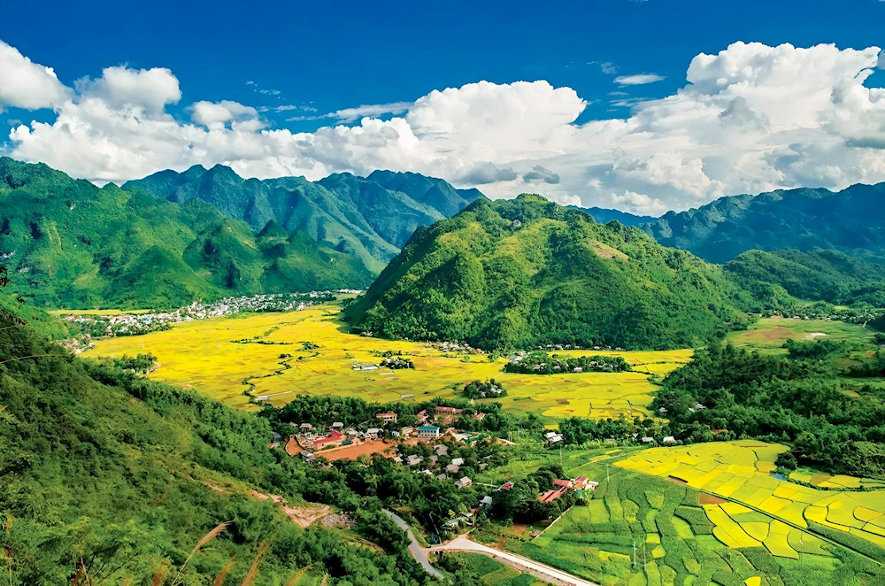Hoa Binh offers many fascinating attractions waiting for you to explore